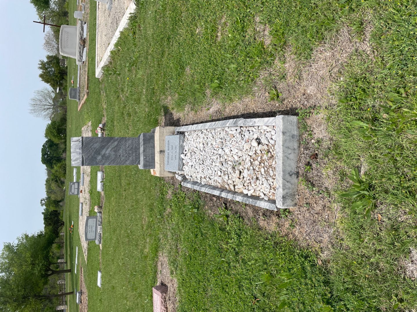 Johanna Hanson's grave. Photo 1