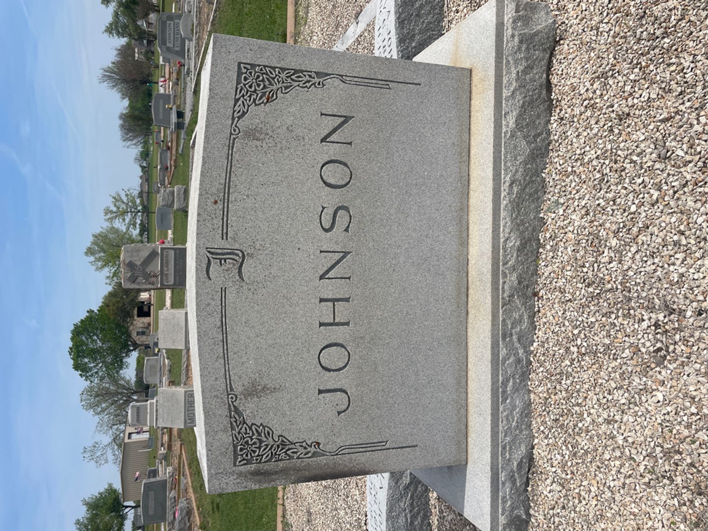 Lillie Bruce's grave. Photo 1
