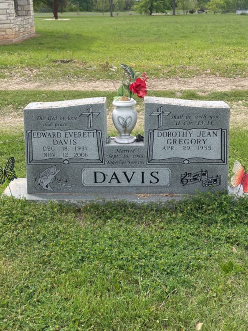 Dwayne David Davis's grave. Photo 1